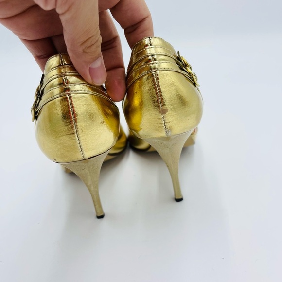 Chrome Gold Metallic Shiny Buckle Pointed Toe Stilettos - Picture 4 of 8